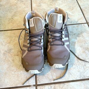On Cloud Cloud Rock Hiking Boots
